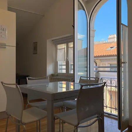Galileo - Via Galilei 9 ترييستي