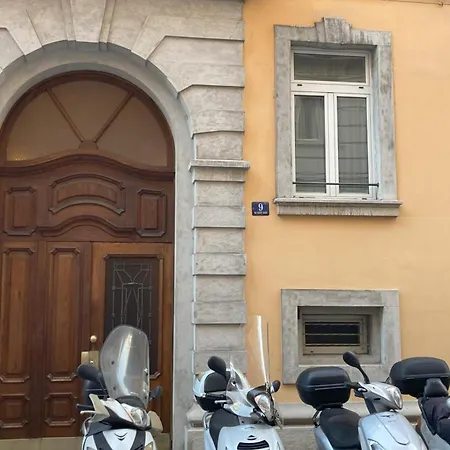 Galileo - Via Galilei 9 * Trieszt