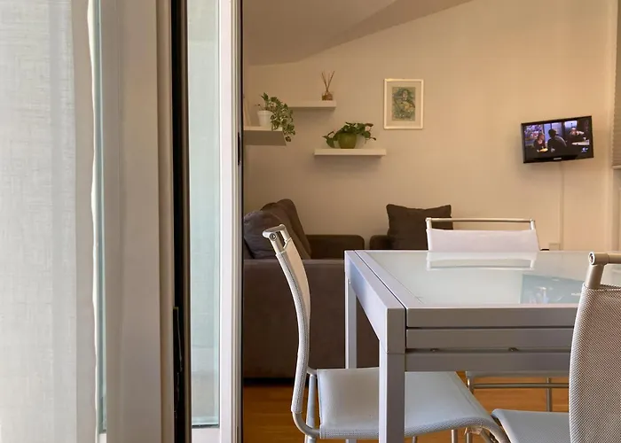 Galileo - Via Galilei 9 *